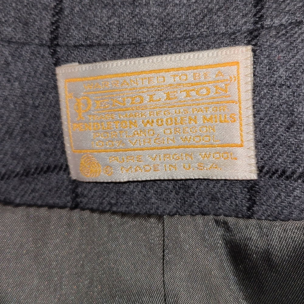Pendleton Wool Jacket Size 8 - image 3